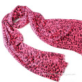 Fashionable Leopard Lady fleece scarf
